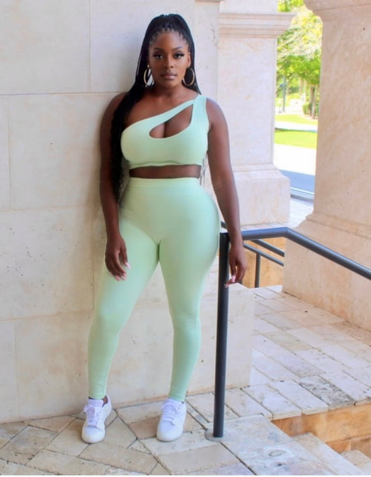 Better Than The Rest Two Piece Set (Mint)